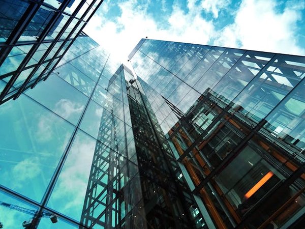 Quelles sont les meilleures pratiques pour optimiser la gestion de la chaîne d'approvisionnement des petites entreprises d'électronique de consommation?